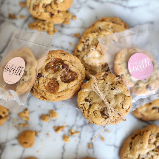 Sweet Stack of Chocolate Chip Cookies (12 Cookies)